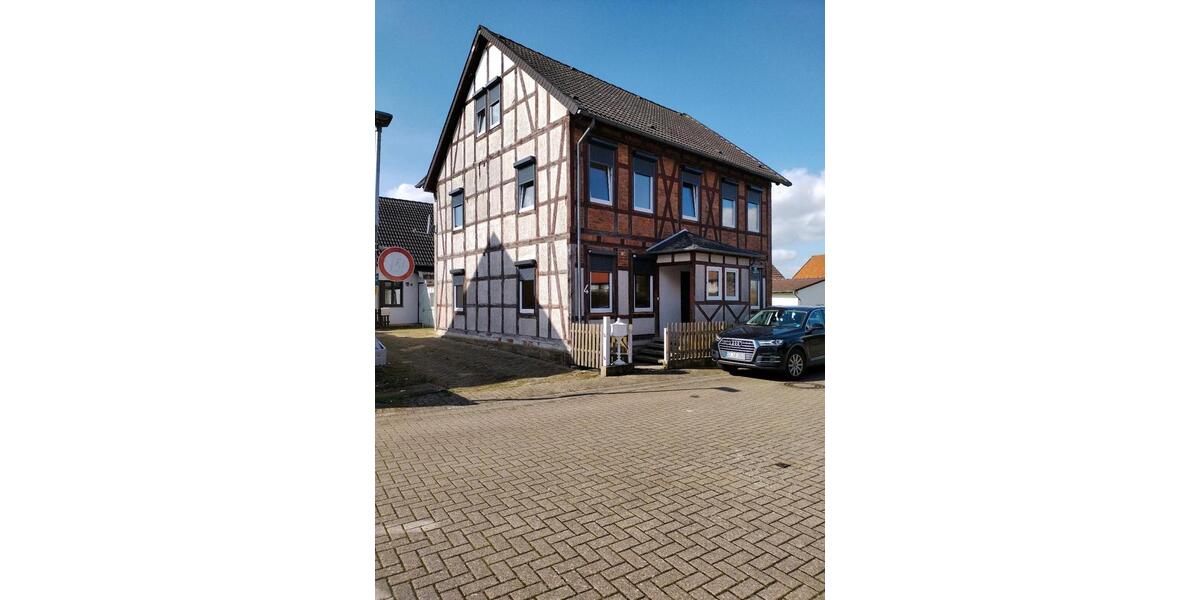 Einfamilienhaus Salzgitter Ortschaft Südost - 11 Zimmer, 207 m&sup2;, 139.000&euro; | Angebot:24294255