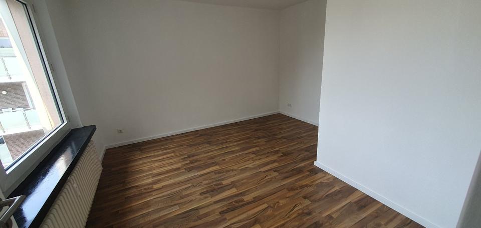 Etagenwohnung Salzgitter Ortschaft Ost - 4.5 Zimmer, 120 m&sup2;, 960&euro; | Angebot:25294308