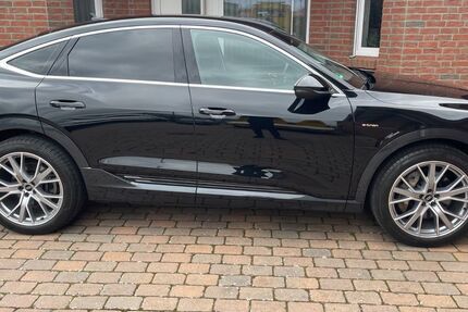 Audi e-tron 27.500 km 32.899 &euro; Vechelde 38159