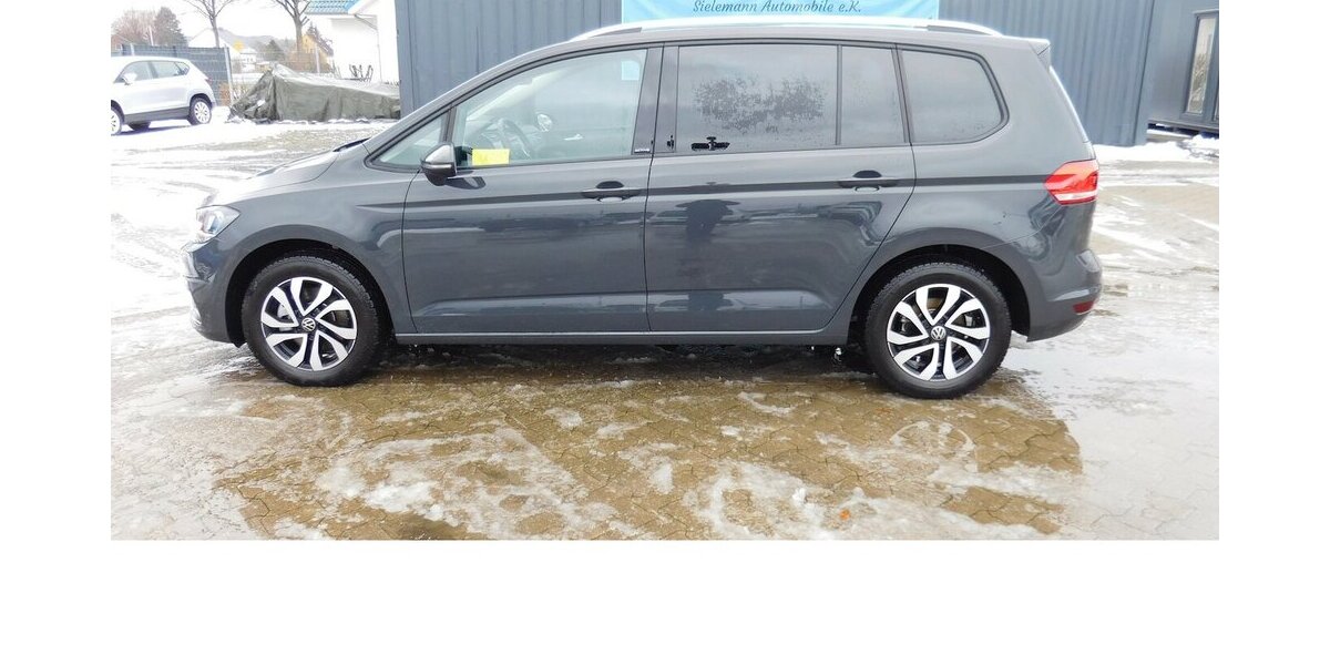 VW Touran 1.5 Comfortline Active BMT TSI DSG Navi 21.400 km 24.990 &euro; Vordorf 38533