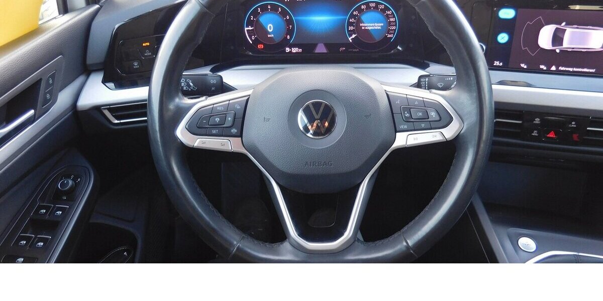 VW Golf Variant VIII 1.5 Life TSI Navi Klima Alu 31.700 km 19.990 &euro; Vordorf 38533