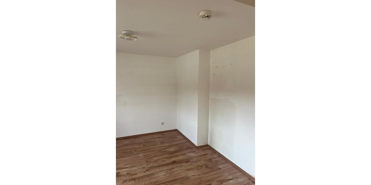 Dachgeschoßwohnung Salzgitter - 2 Zimmer, 61 m&sup2;, 358&euro; | Angebot:25499937