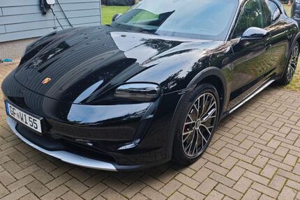 Porsche Taycan 39.000 km 68.899 &euro; Calberlah 38547