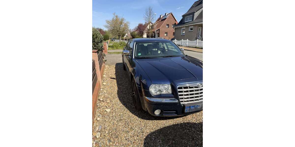 Chrysler 300C 150.200 km 6.500 &euro; Wendeburg 38176