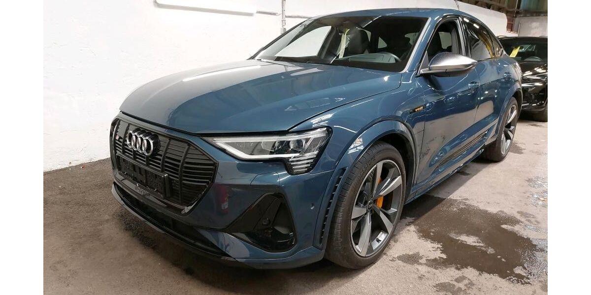 Audi e-tron 35.250 km 44.950 &euro; Salzgitter 38259