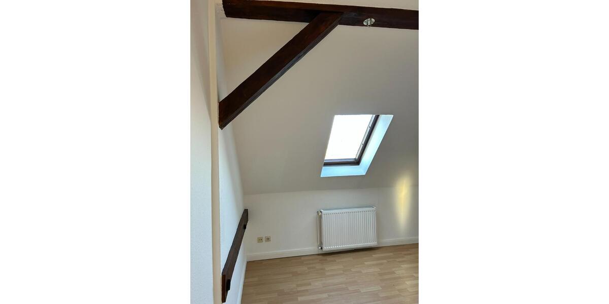 Dachgeschoßwohnung Braunschweig Wabe-Schunter-Beberbach - 3 Zimmer, 90 m&sup2;, 855&euro; | Angebot:25512150