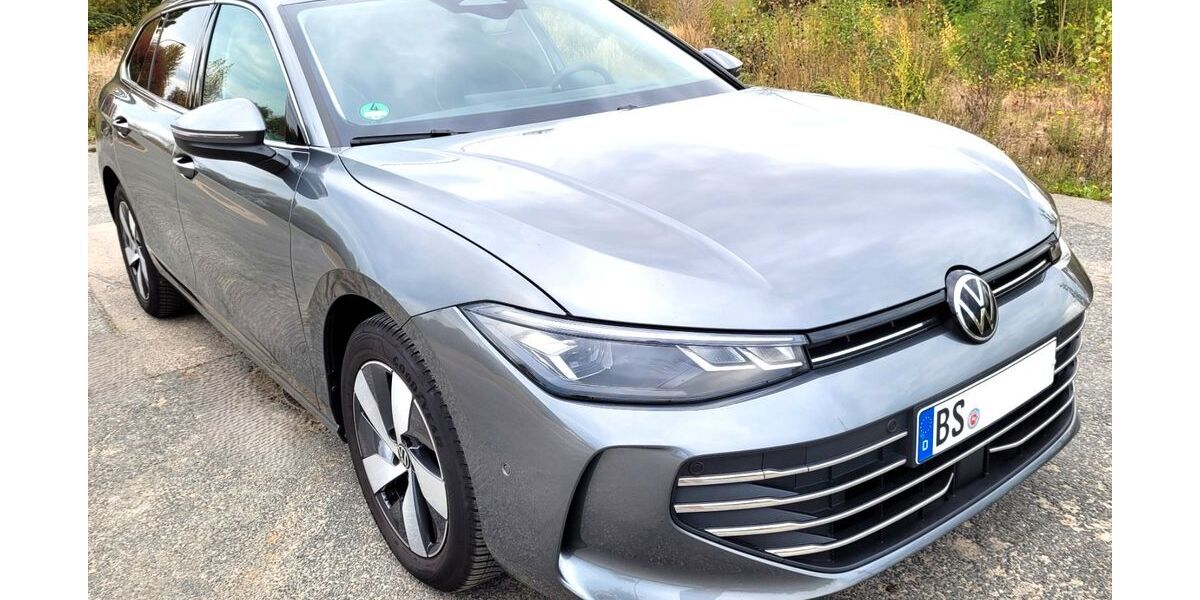 VW Passat Variant 13.000 km 33.990 &euro; Braunschweig 38118