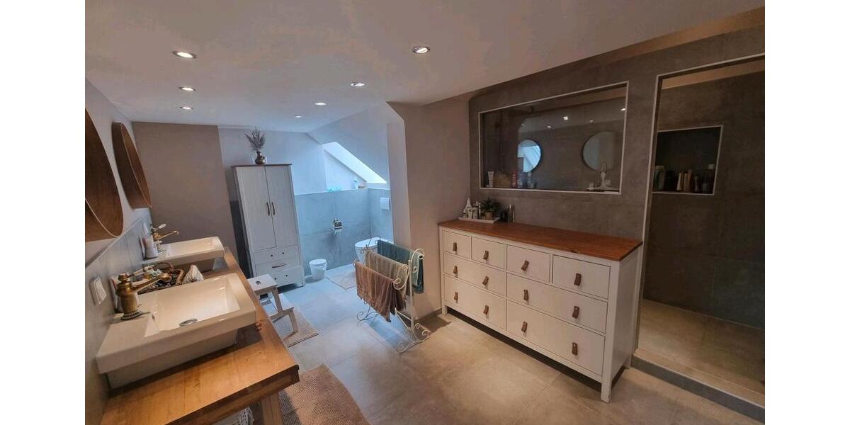 Doppelhaushälfte Wolfenbüttel Ahlum - 5 Zimmer, 200 m&sup2;, 1.500&euro; | Angebot:26051498