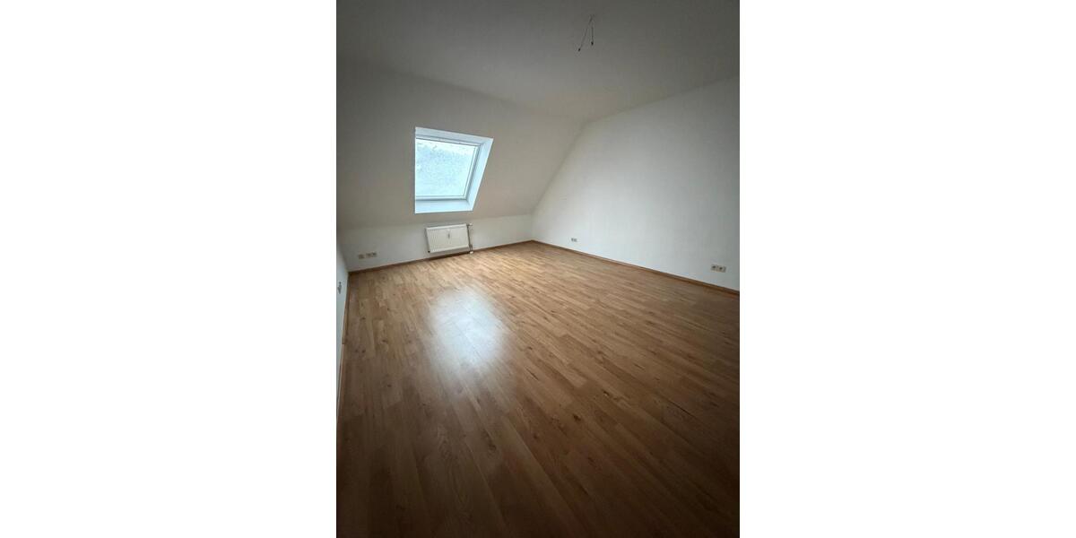 Dachgeschoßwohnung Langelsheim Ostlutter - 4 Zimmer, 99 m&sup2;, 680&euro; | Angebot:24371200