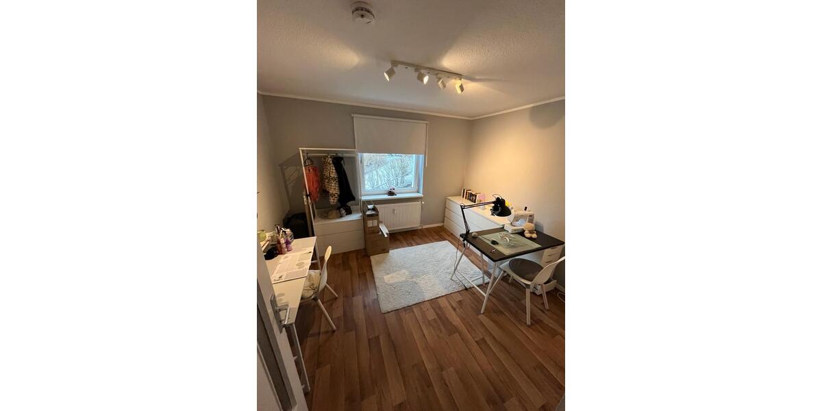 Erdgeschoßwohnung Salzgitter Ortschaft Südost - 3 Zimmer, 80 m&sup2;, 805&euro; | Angebot:25105482