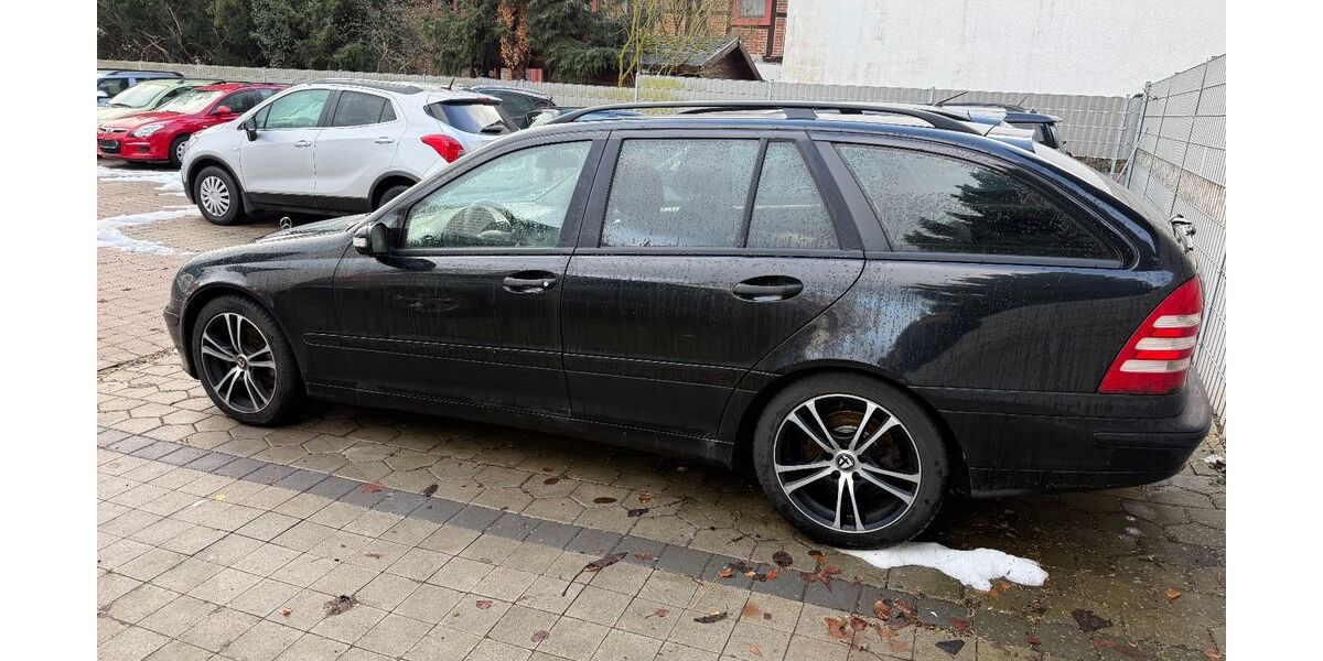 Mercedes-Benz C 200 312.000 km 2.350 &euro; Wolfenbüttel (Halchter) 38304