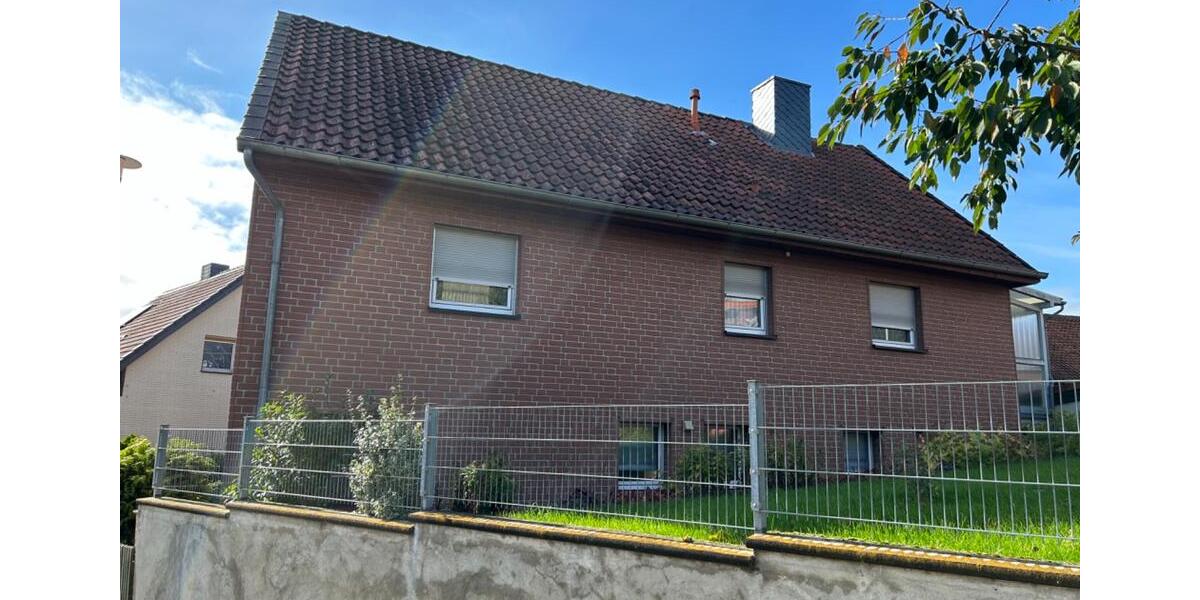 Einfamilienhaus Schöppenstedt - 7 Zimmer, 165.000&euro; | Angebot:23082518