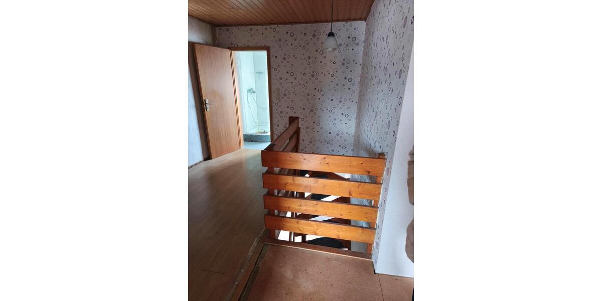 Mehrfamilienhaus, Wohnhaus Salzgitter Ortschaft Südost - 6 Zimmer, 171 m&sup2;, 130.000&euro; | Angebot:24774413