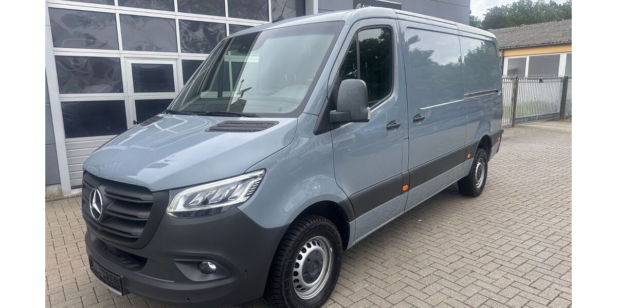 Mercedes-Benz Sprinter 199.800 km 29.900 &euro; Rötgesbüttel 38531