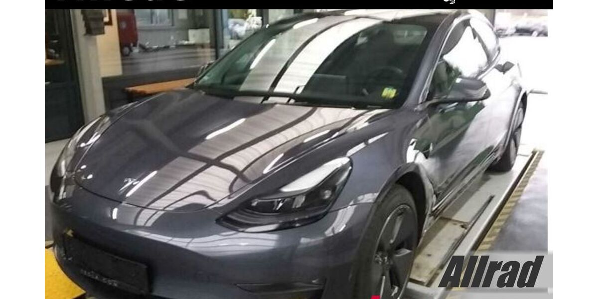 Tesla Model 3 80.250 km 26.750 &euro; Schöningen 38364