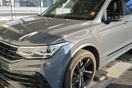 VW Tiguan 207.037 km 22.990 &euro; Braunschweig 38122