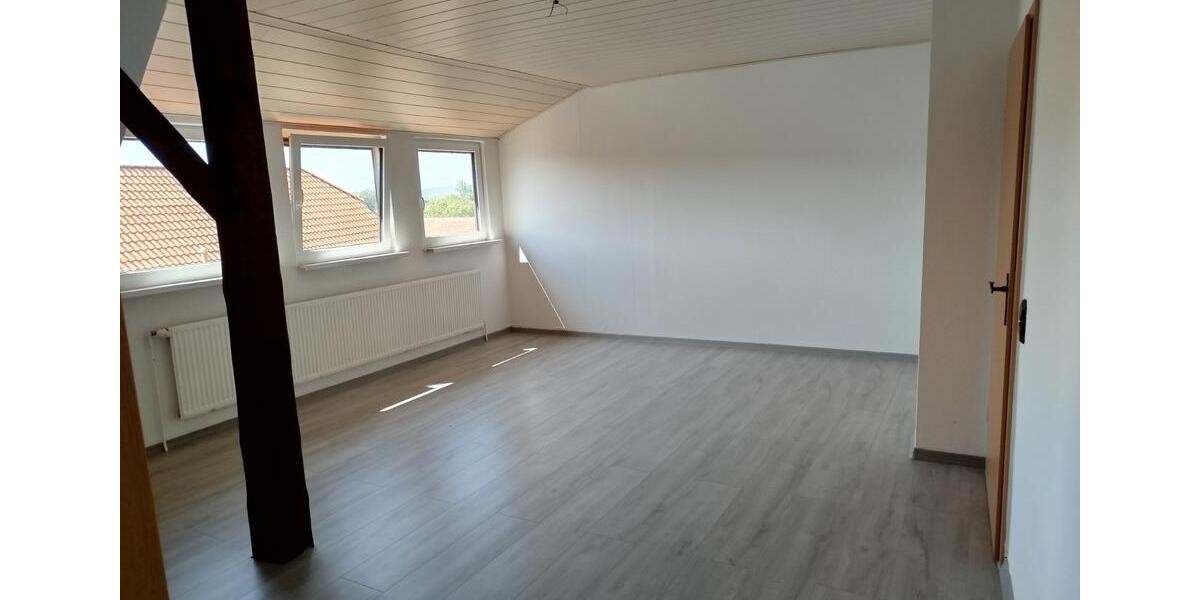 Etagenwohnung Wolfenbüttel Ahlum - 4 Zimmer, 86 m&sup2;, 580&euro; | Angebot:25636353