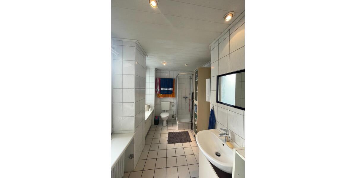 Etagenwohnung Braunschweig - 4 Zimmer, 135 m&sup2;, 1.313&euro; | Angebot:25148047