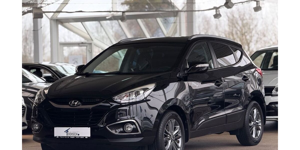 Hyundai ix35 104.987 km 10.440 &euro; Salzgitter 38228