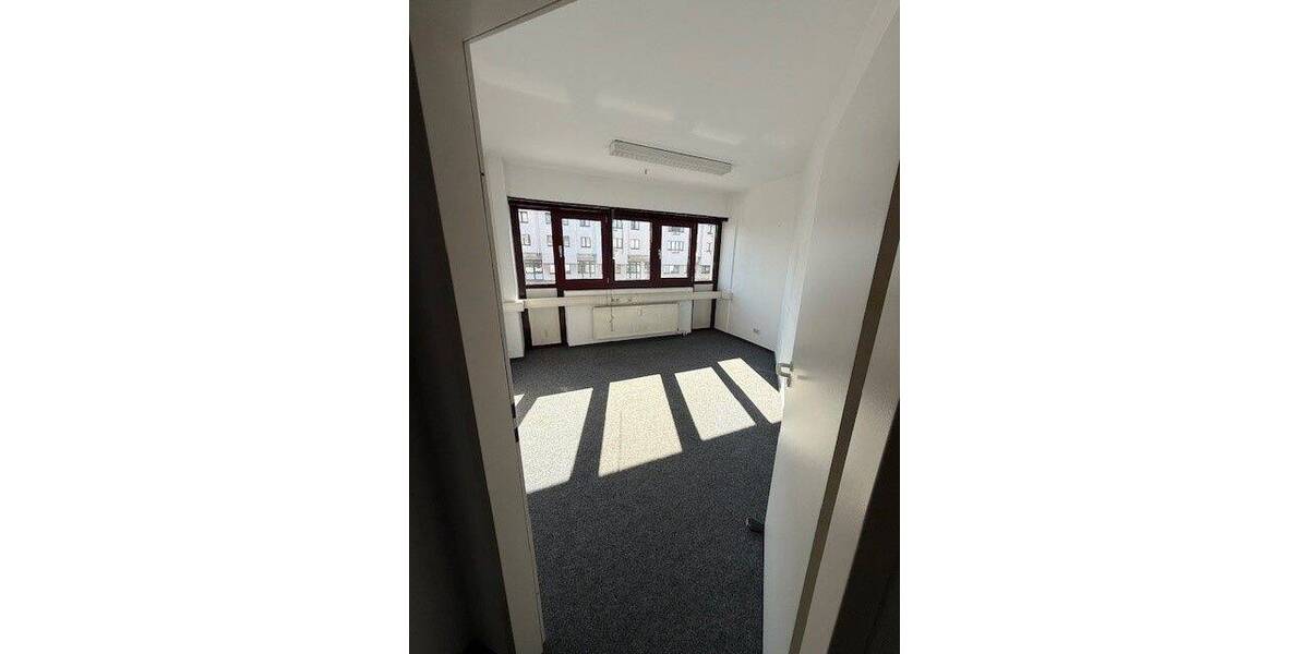 Gewerbeobjekt Braunschweig Innenstadt - 5 Zimmer, 396 m&sup2;, 3.564&euro; | Angebot:25734661