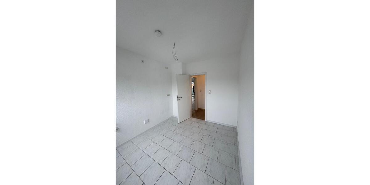 Dachgeschoßwohnung Wolfenbüttel Adersheim - 5 Zimmer, 110 m&sup2;, 980&euro; | Angebot:25046261