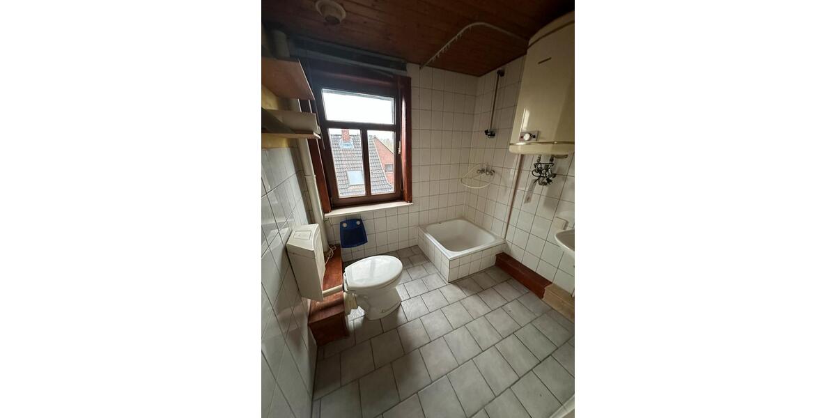 Dachgeschoßwohnung Braunschweig Broitzem - 1 Zimmer, 21 m&sup2;, 460&euro; | Angebot:26039715