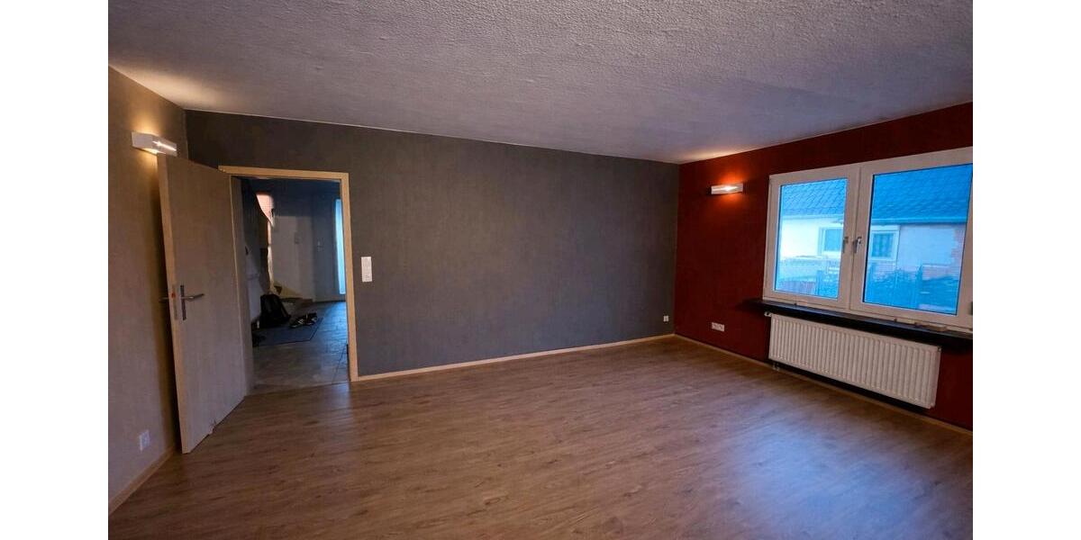 Einfamilienhaus Königslutter am Elm - 2 Zimmer, 120 m&sup2;, 1.000&euro; | Angebot:25422922