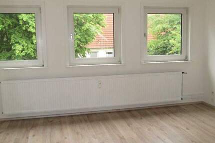 Wohnung Salzgitter Lebenstedt - 3 Zimmer, 47 m&sup2;, 289&euro; | Angebot:26142490