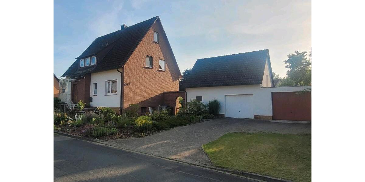 Einfamilienhaus Peine - 7 Zimmer, 140 m&sup2;, 350.000&euro; | Angebot:25765087