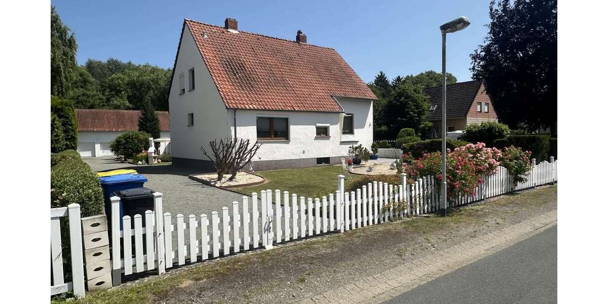 Einfamilienhaus Braunschweig Wabe-Schunter-Beberbach - 7 Zimmer, 142 m&sup2;, 450.000&euro; | Angebot:25440182