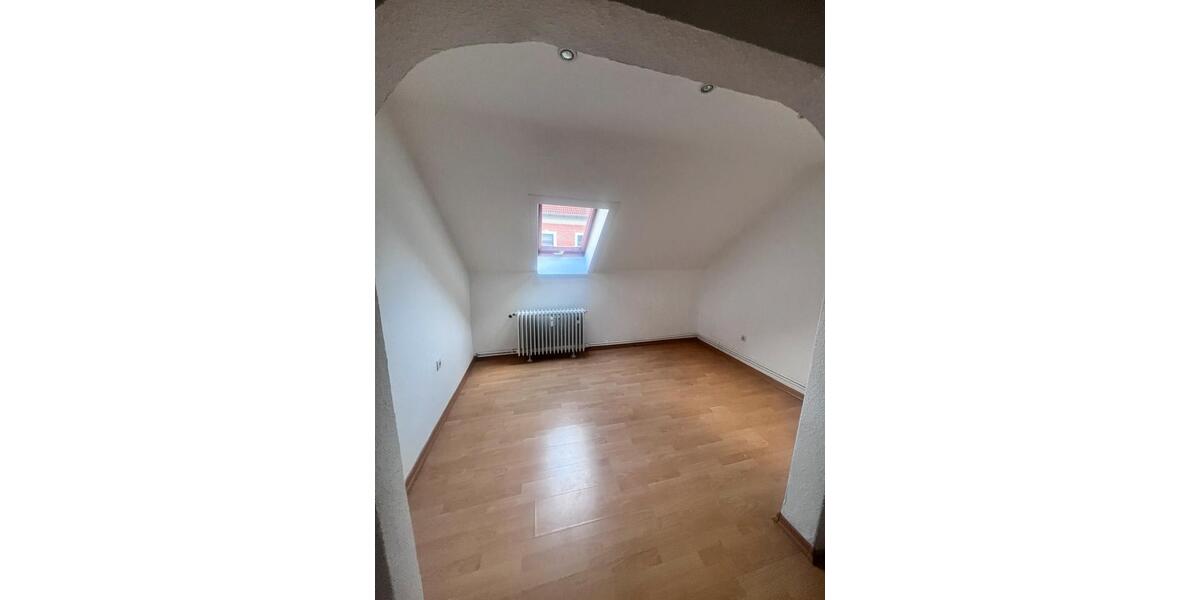 Dachgeschoßwohnung Braunschweig Lehndorf-Watenbüttel - 2 Zimmer, 63 m&sup2;, 770&euro; | Angebot:25698848