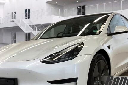 Tesla Model 3 49.450 km 24.900 &euro; Schöningen 38364