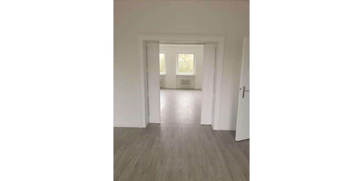 Etagenwohnung Salzgitter Ortschaft Südost - 5 Zimmer, 136 m&sup2;, 749&euro; | Angebot:25676776