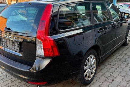 Volvo V50 260.000 km 2.950 &euro; Wolfenbüttel (Halchter) 38304