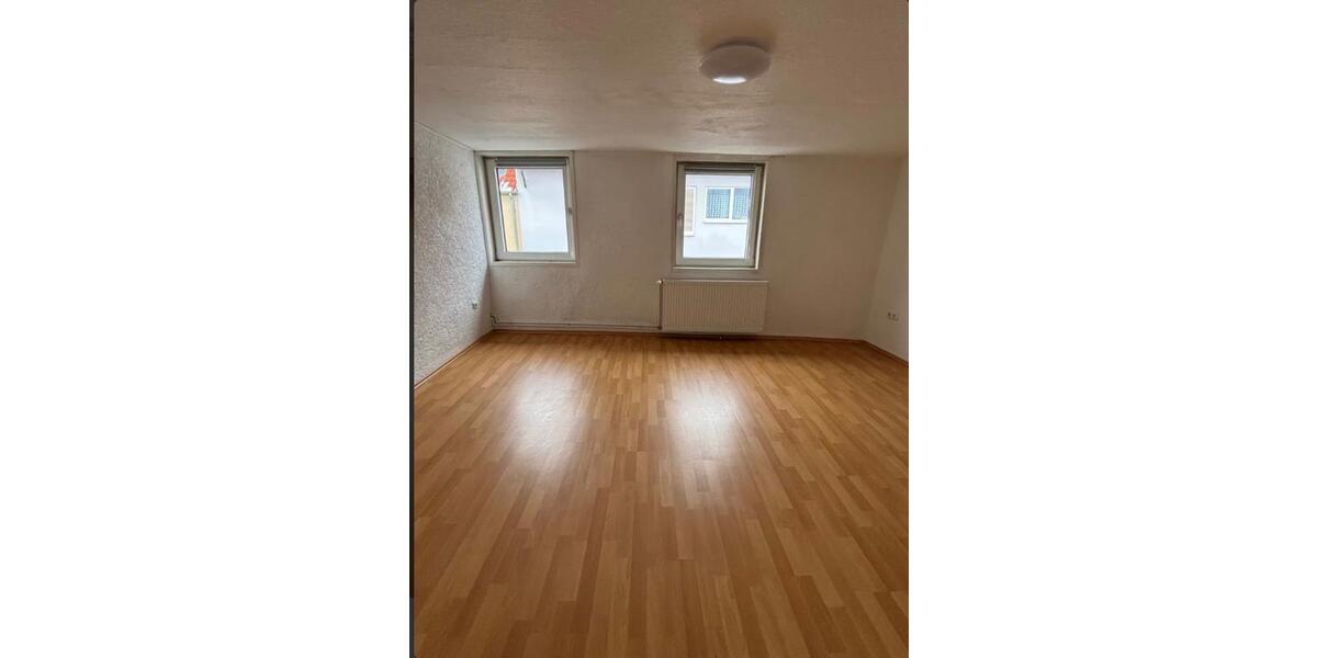 Etagenwohnung Schöningen - 2 Zimmer, 72 m&sup2;, 390&euro; | Angebot:25725425