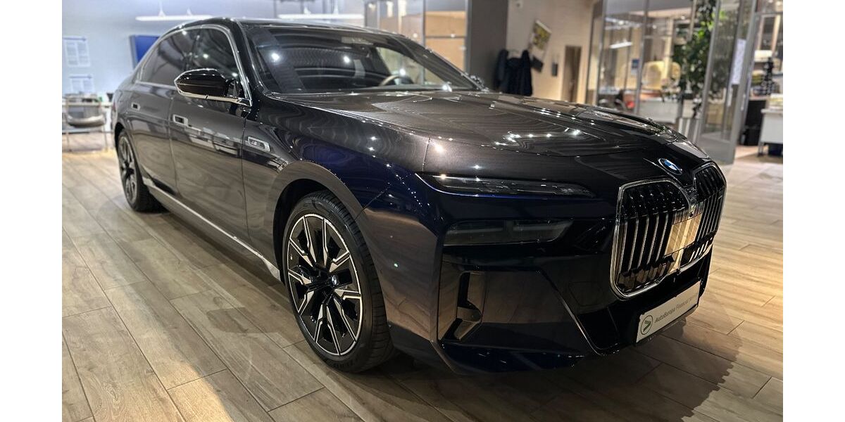 BMW i7 28.794 km 113.599 &euro; Goslar 38644