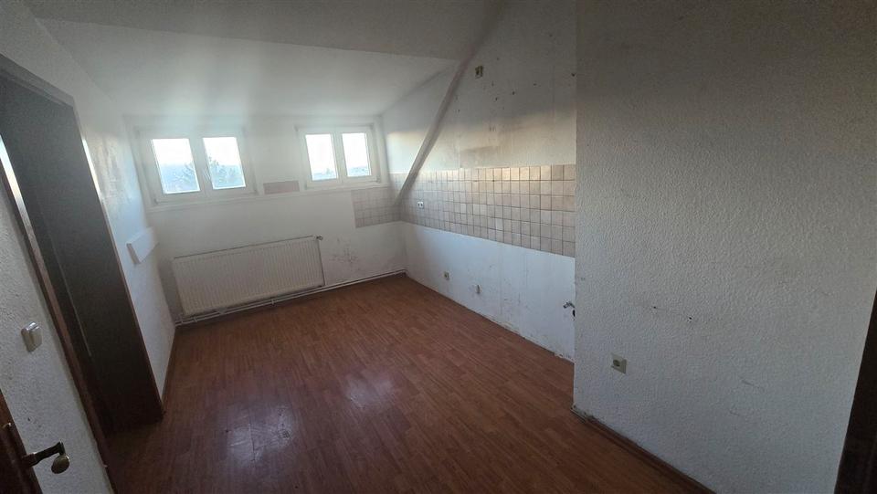 Dachgeschoßwohnung Langelsheim - 3 Zimmer, 77 m&sup2;, 465&euro; | Angebot:24444250