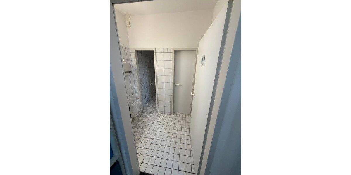 Gewerbeobjekt Braunschweig Innenstadt - 7 Zimmer, 271 m&sup2;, 2.710&euro; | Angebot:25682881
