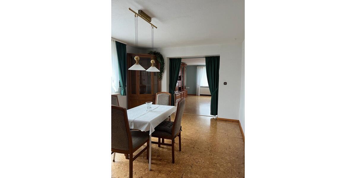Mehrfamilienhaus, Wohnhaus Königslutter am Elm - 8.5 Zimmer, 240 m&sup2;, 225.000&euro; | Angebot:26019605
