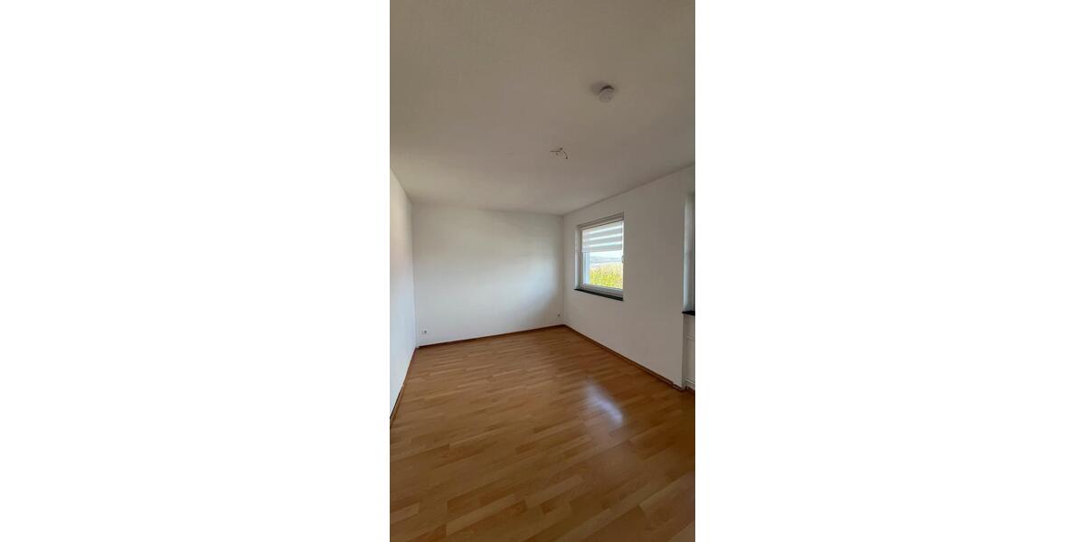 Etagenwohnung Goslar Jürgenohl - 3 Zimmer, 110 m&sup2;, 650&euro; | Angebot:25942337