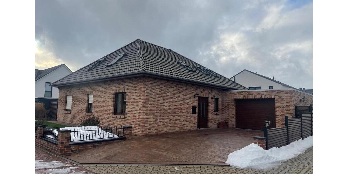 Einfamilienhaus Rötgesbüttel - 6 Zimmer, 180 m&sup2;, 600.000&euro; | Angebot:25235422