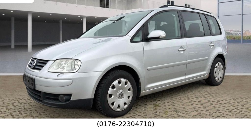 VW Touran 218.000 km 2.950 &euro; Adersheim 38304