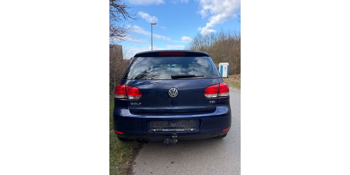 VW Golf 87.705 km 7.699 &euro; Langelsheim 38729