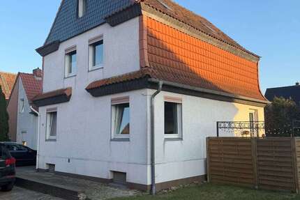 Haus Peine Peine Kernstadt - 8 Zimmer, 252 m&sup2;, 330.000&euro; | Angebot:25355954