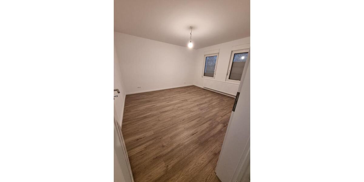Etagenwohnung Braunschweig Westliches Ringgebiet - 3 Zimmer, 74 m&sup2;, 600&euro; | Angebot:25648617