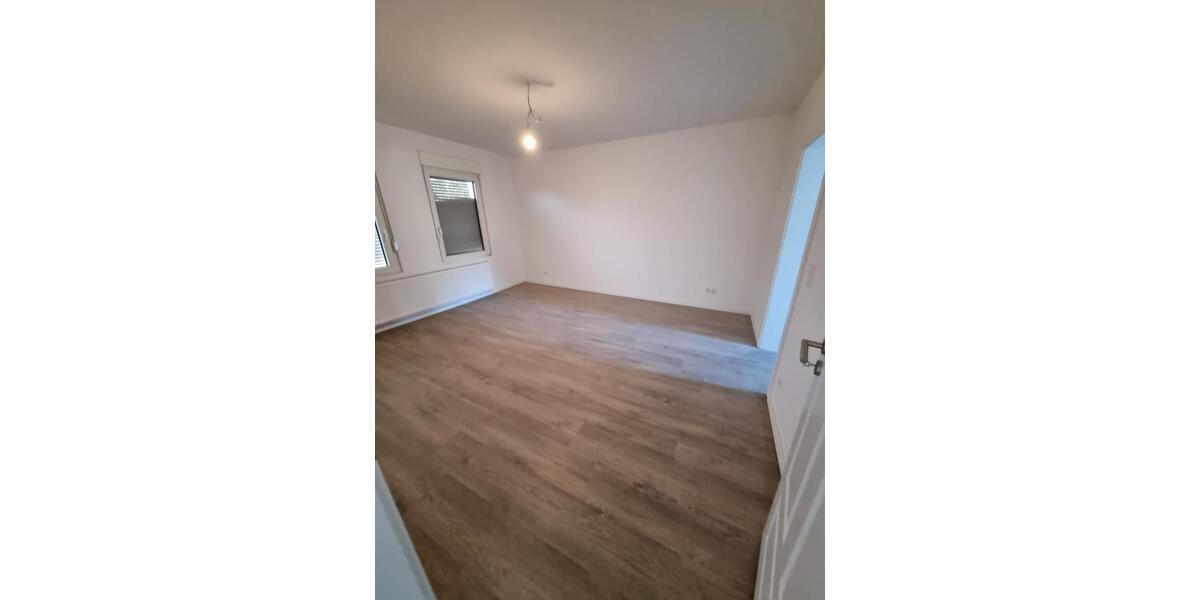 Etagenwohnung Braunschweig Westliches Ringgebiet - 3 Zimmer, 74 m&sup2;, 600&euro; | Angebot:25648617