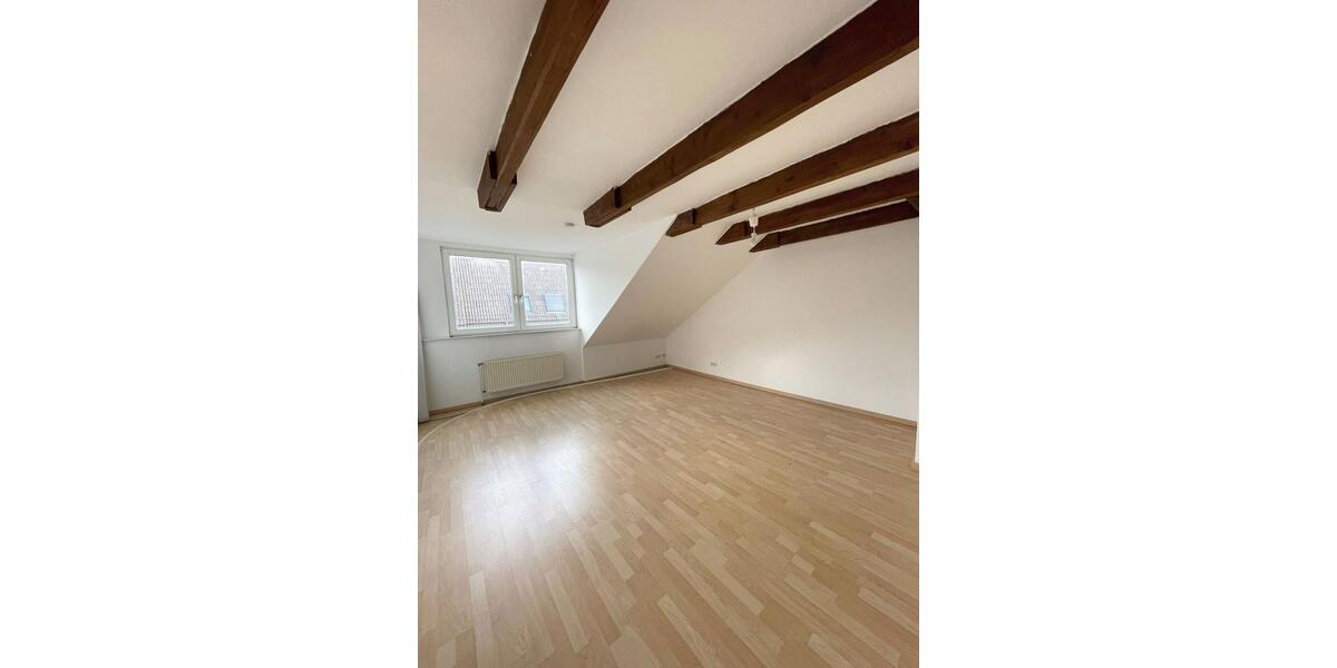 Dachgeschoßwohnung Braunschweig Broitzem - 3 Zimmer, 68 m&sup2;, 595&euro; | Angebot:23982097