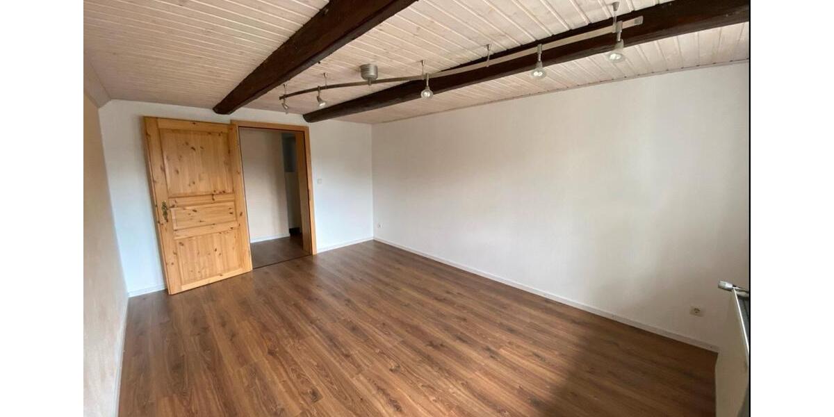 Einfamilienhaus Schladen-Werla Werla - 9 Zimmer, 230 m&sup2;, 235.000&euro; | Angebot:24727895