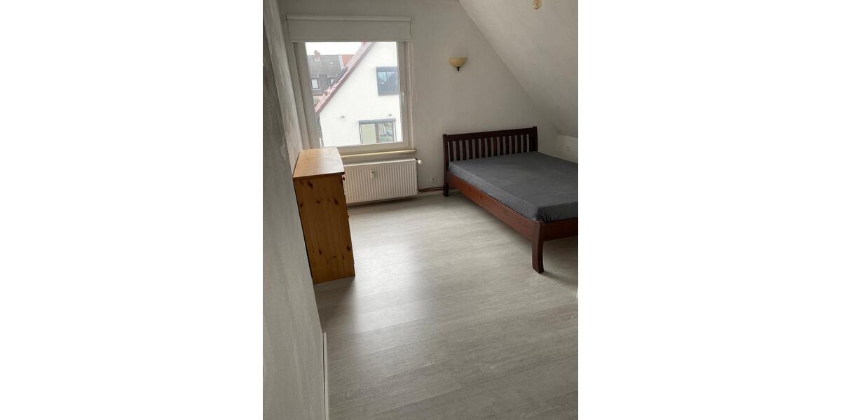 Dachgeschoßwohnung Wolfenbüttel Ahlum - 2 Zimmer, 64 m&sup2;, 159.000&euro; | Angebot:26614269