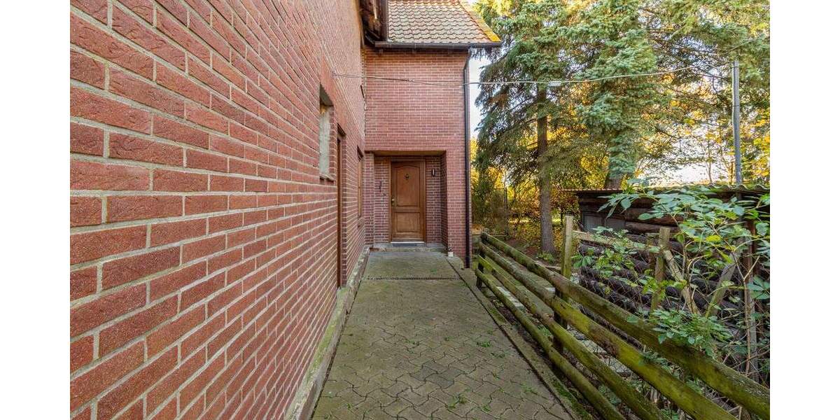 Einfamilienhaus Uehrde / Barnstorf Barnstorf - 6 Zimmer, 120 m&sup2;, 95.000&euro; | Angebot:25769773